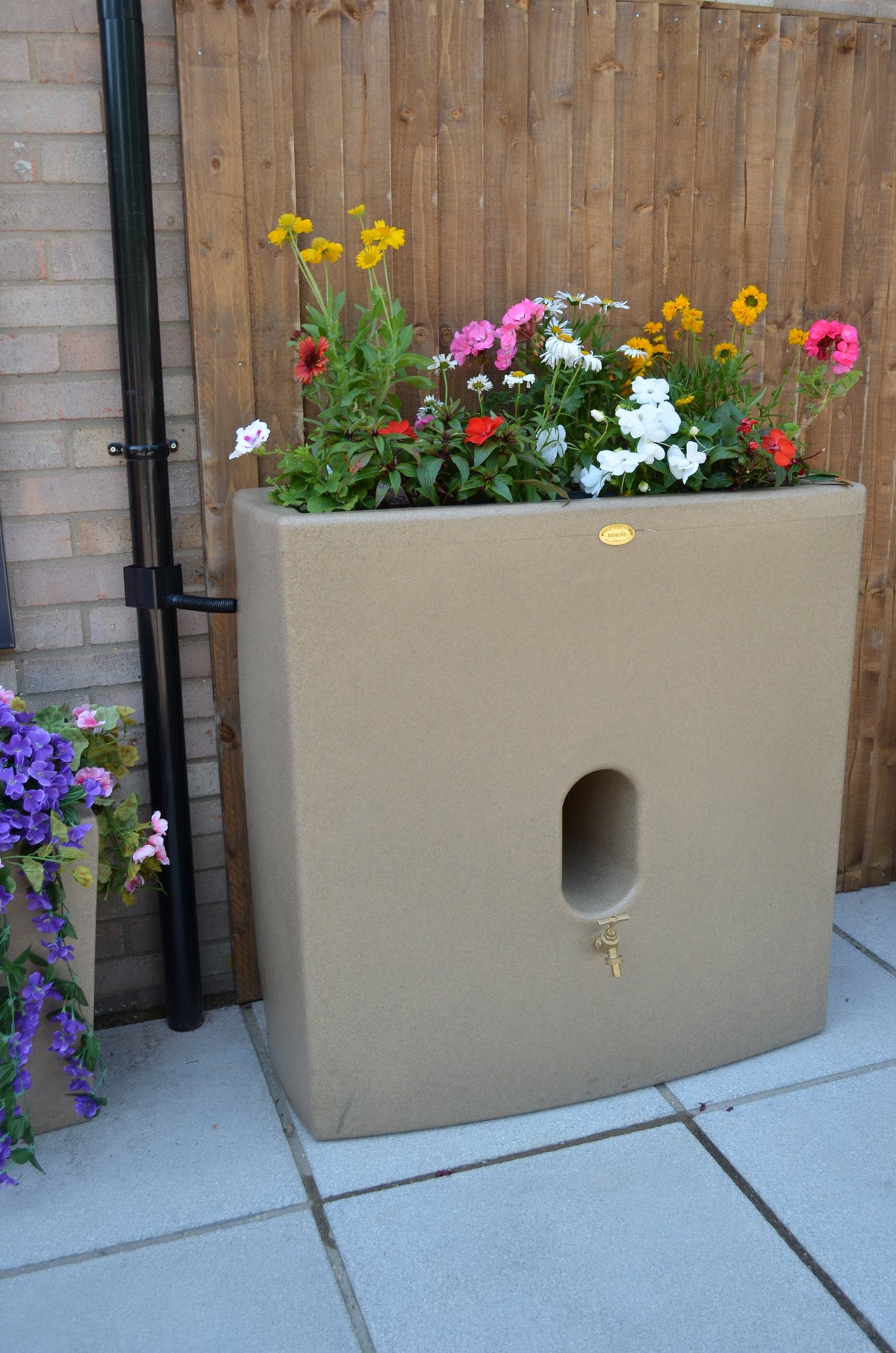 375 Litre Water Butt Planter In Sandstone - Oasis