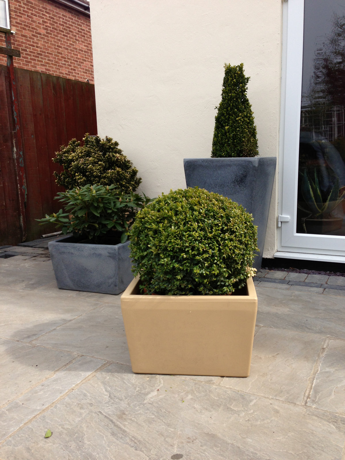 Meldreth Garden Planter In Sandstone